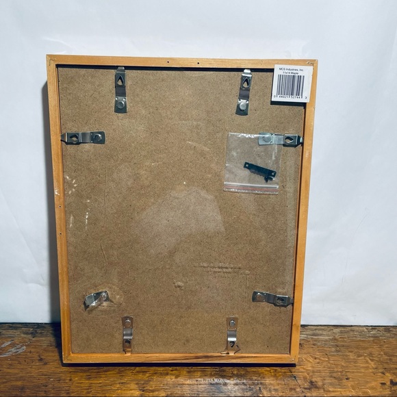 Collectors Treasure frame maple wood memory box 11 x 14 - Picture 6 of 8